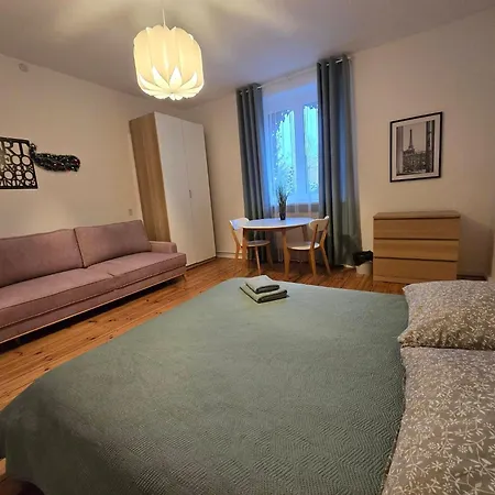 Sunny Nest Hostel *